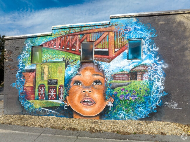 Beautiful murals can be found throughout Cayce.