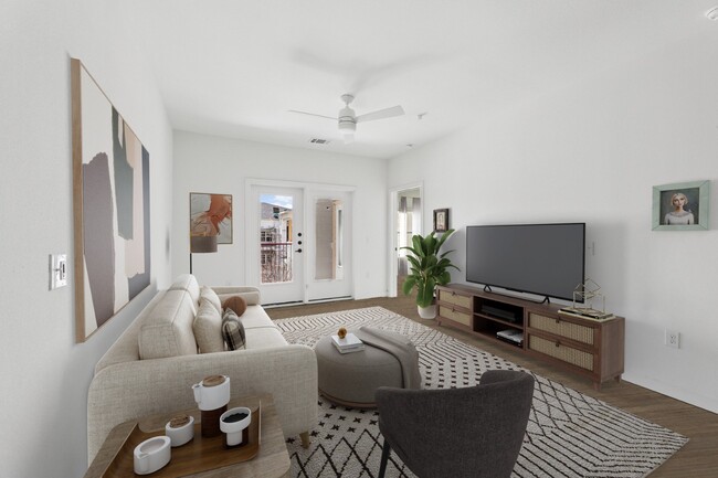 Puesta en escena virtualmente - Hillside on Parmer Lane