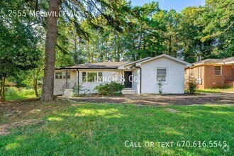 Building Photo - 2555 Mellville Ave