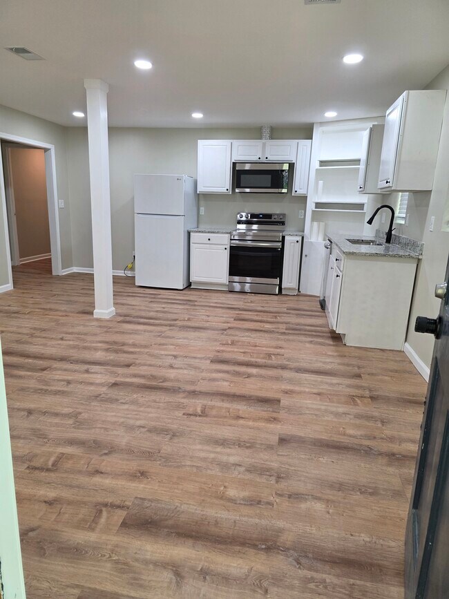 Foto del edificio - 2135 Masonwood Cir