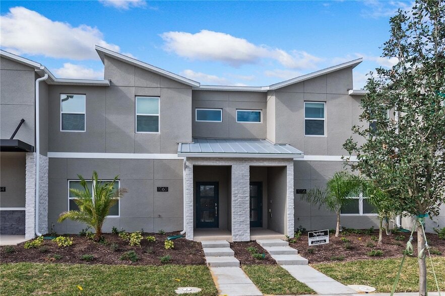 Primary Photo - 1060 Leader St