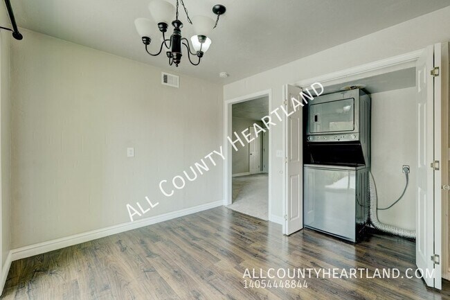 Foto del edificio - 3921 NW 51st St