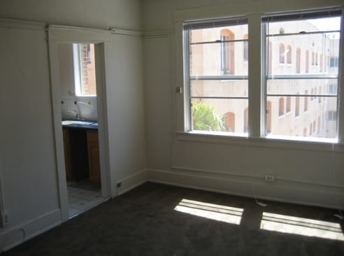 Sala de estar - 631 S Bonnie Brae St