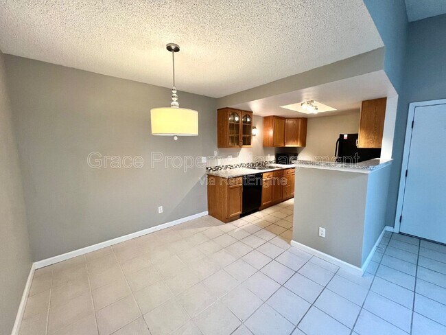 Foto del edificio - 3482 S Eagle St