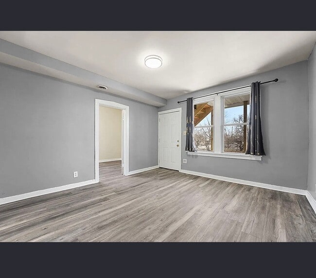 Building Photo - 3906 Catalpa St