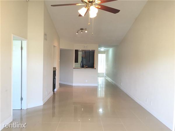 Building Photo - 2813 N Course Dr