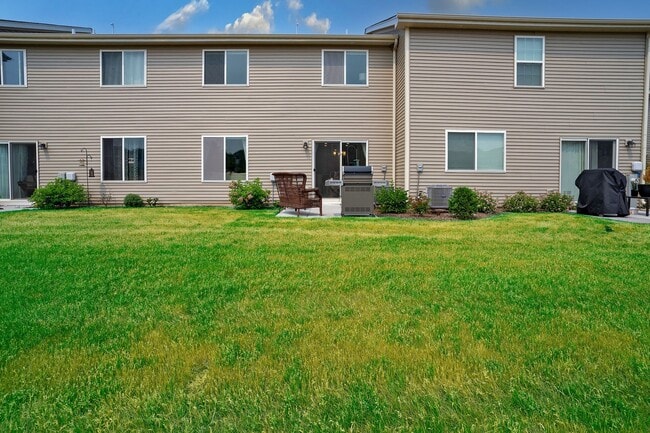 Building Photo - 1157 Amber Dr