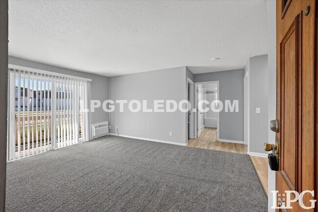 Foto del edificio - 3348 Arlington Ave