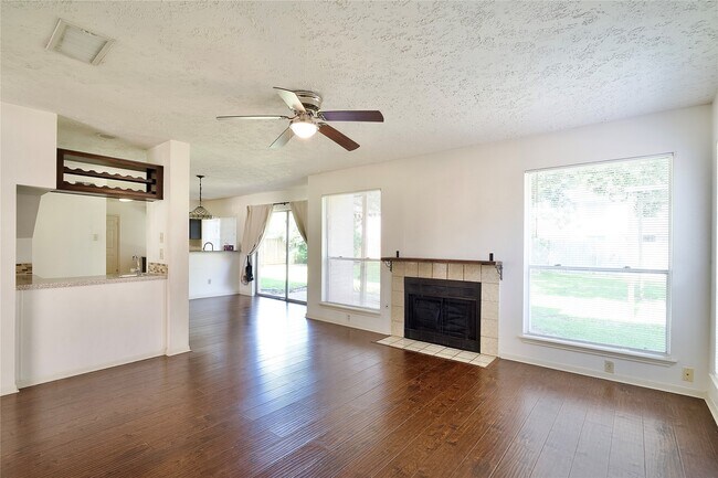 Foto del edificio - 3222 Settlers Way Blvd
