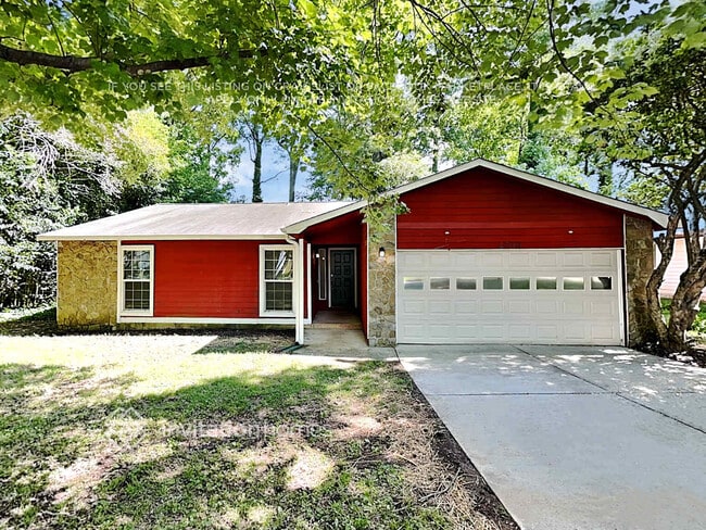 Building Photo - 4700 Cricklewood Ln