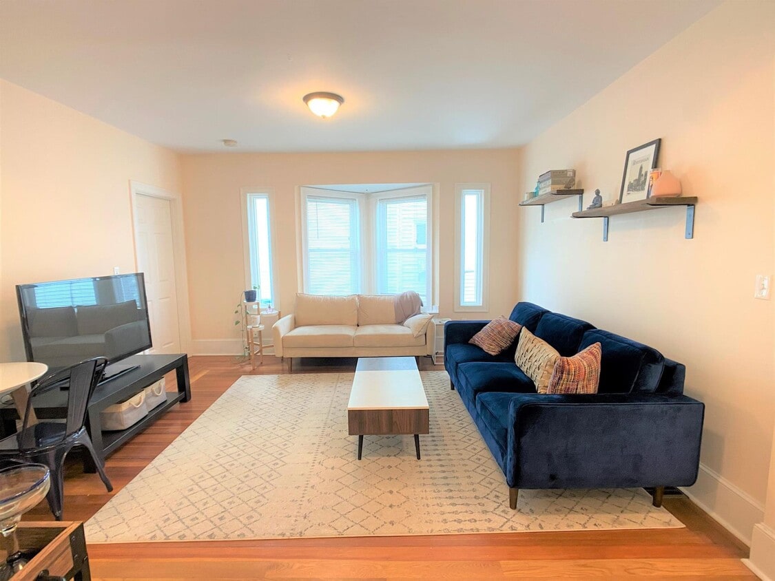 Primary Photo - 23 Willard Ave