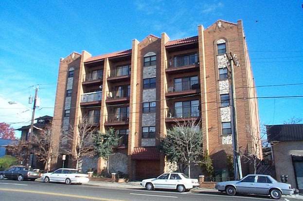 Building Photo - 9249 Kennedy Blvd