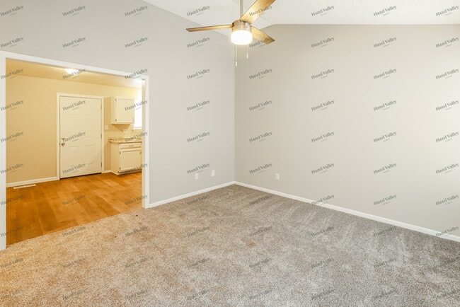 Building Photo - 1927 Jackson Ave