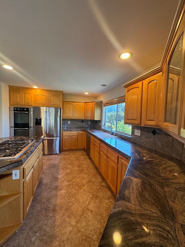 Foto del edificio - Ocean view home on the hill in Santa Cruz!