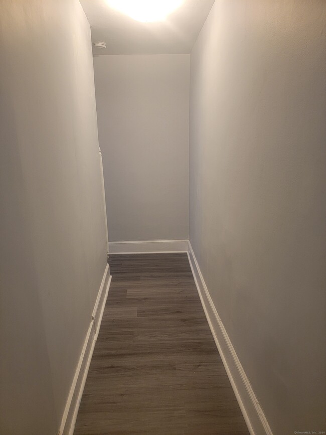 Foto del edificio - 322 Bassett St