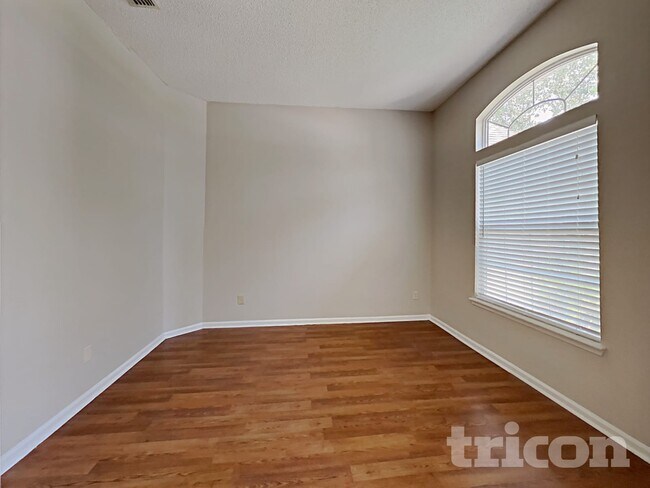 Foto del edificio - 522 Jimbay Dr