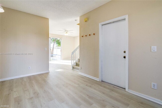 Foto del edificio - 3 br, 2.5 bath House - 146 SW 169th Ave