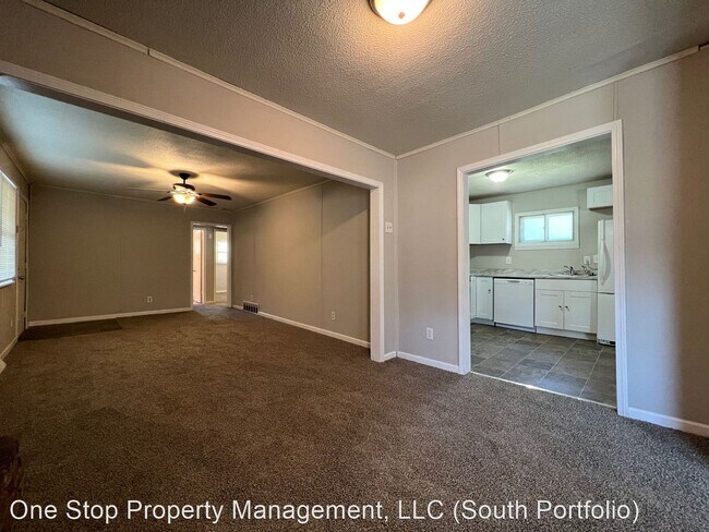 Building Photo - 3 br, 1 bath House - 17122 Chula Vista Dr.