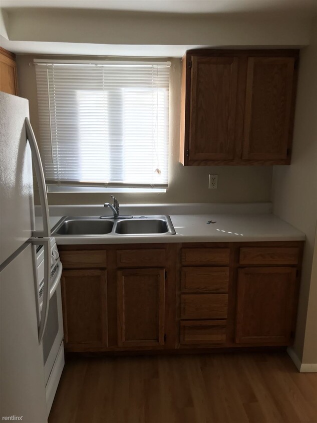 Building Photo - 2 br, 1 bath House - 16 Mildred St 16