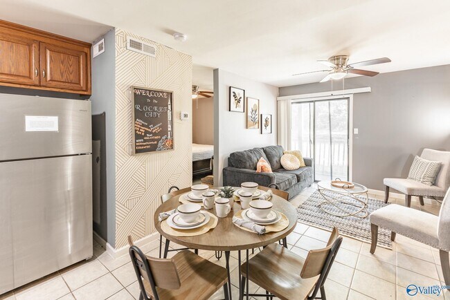 Foto del edificio - 6614 Willow Pointe Dr NW