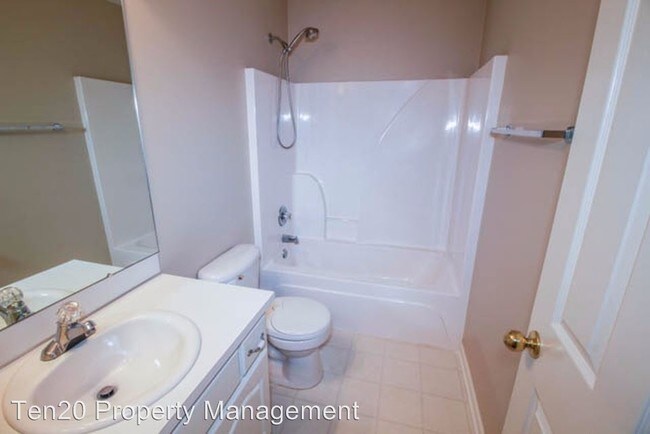 Building Photo - 3 br, 2 bath House - 24 Peppertree court
