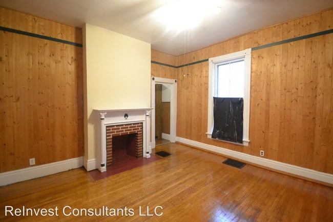 Building Photo - 4 br, 2 bath House - 8343 Woodbine