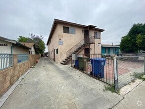 Building Photo - 2 BED & 1 BATH UNIT AVAILABLE - LOS ANGELES!