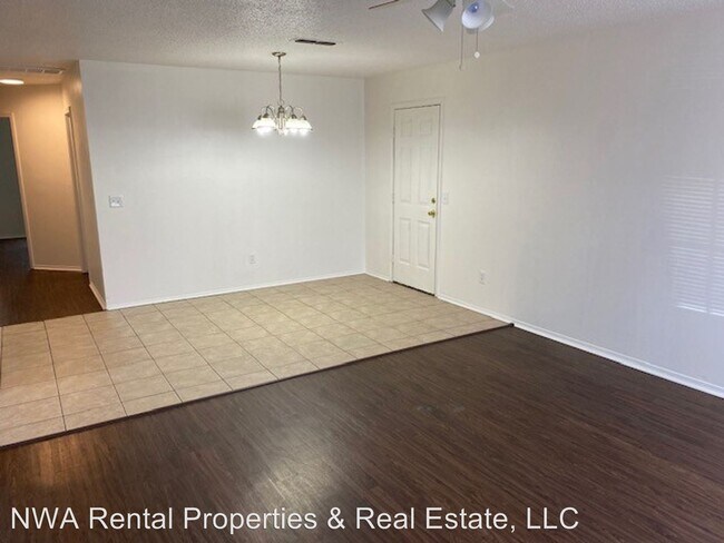 Building Photo - 3 br, 2 bath House - 835 Erika Ave