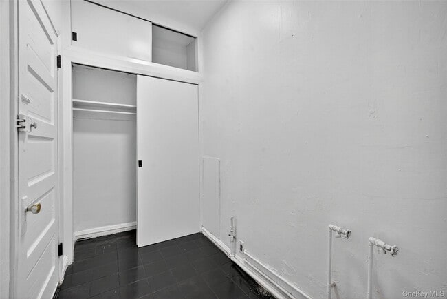 Building Photo - 59 Park Hill Ave