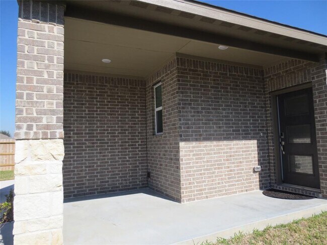 Foto del edificio - 12303 Raekwon Wy
