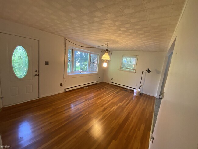Building Photo - 2 br, 2 bath House - 736 Chestnut Street