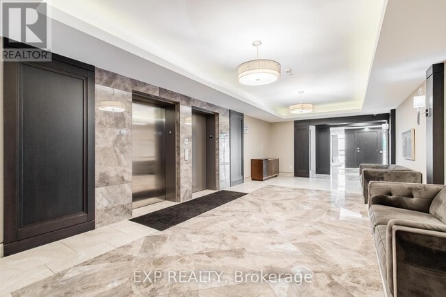 Building Photo - 101-101 Shoreview Pl