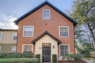 Building Photo - 6017 Westgate Dr