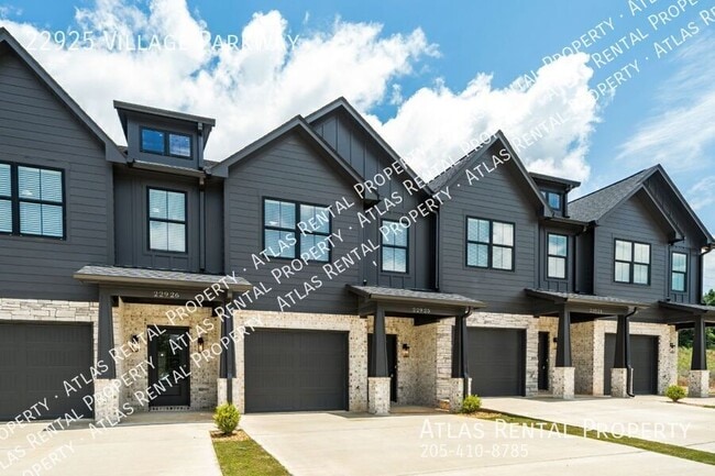 Building Photo - 22925 Village Pkwy
