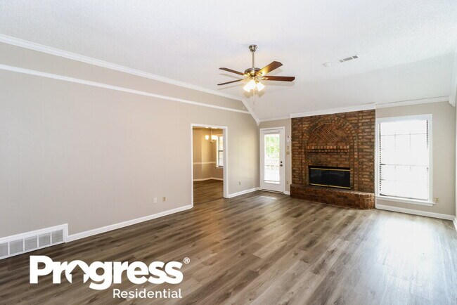 Foto del edificio - 393 Walnut Trace Dr