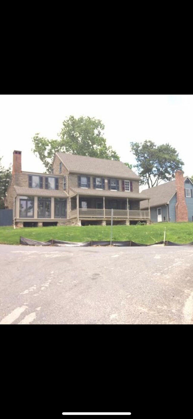 Foto del edificio - 651 Sand Hill Rd