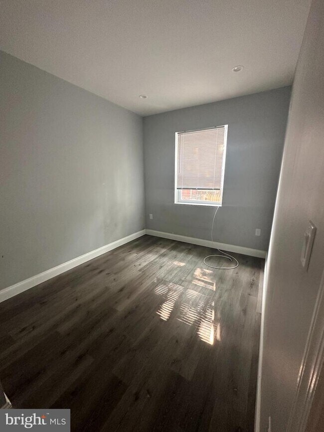 Foto del edificio - 248 S Hirst St