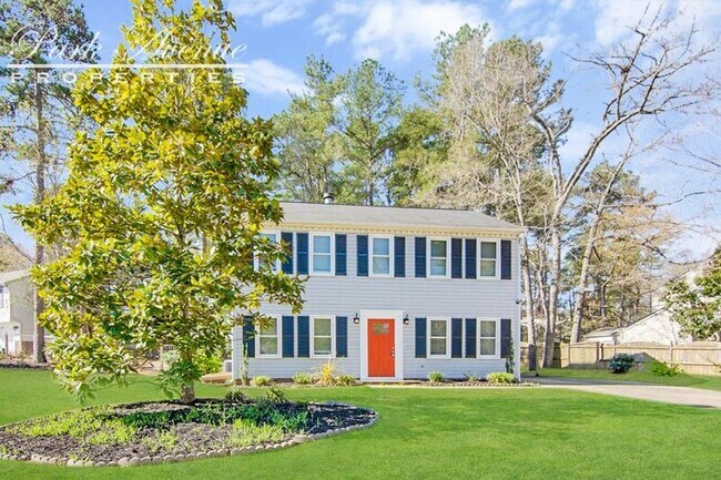 Building Photo - 51 Enesco Cir