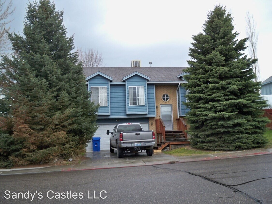 Primary Photo - 3 br, 2 bath House - 132 Chris Avenue