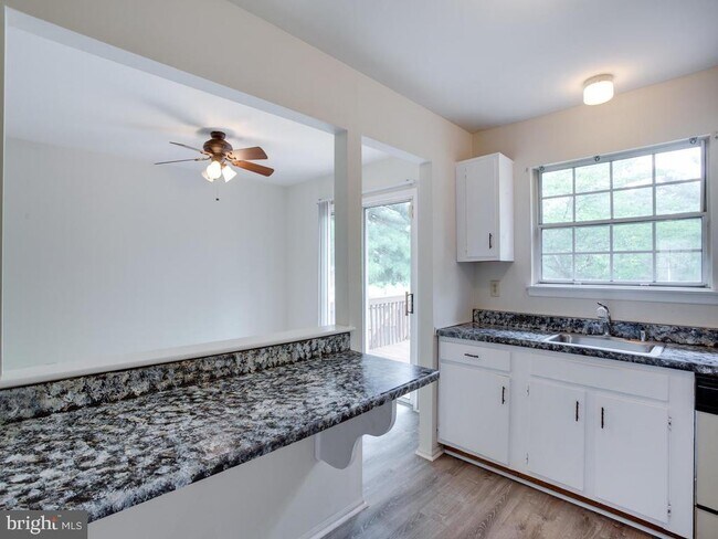 Building Photo - 2147 Princess Anne Ct