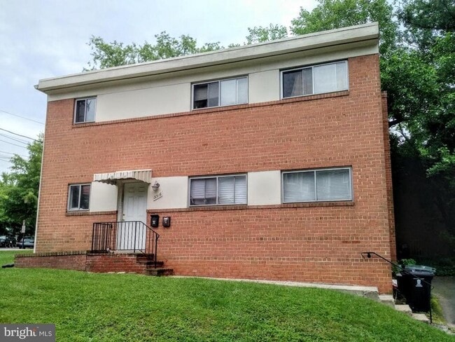 Building Photo - 3316 13th St N
