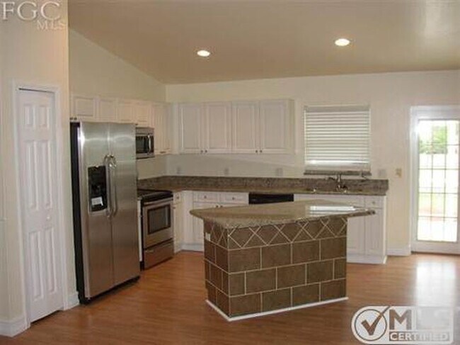 Foto del edificio - 3 Bedroom, 2 Bathroom Pool House SW Cape Coral