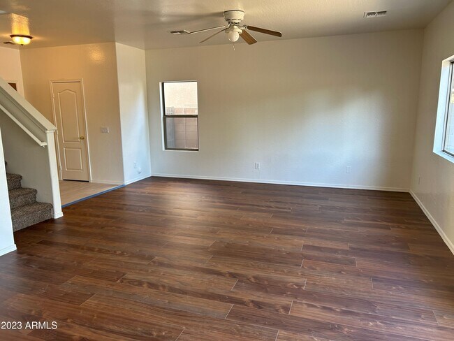 Foto del edificio - 7032 W Lincoln St
