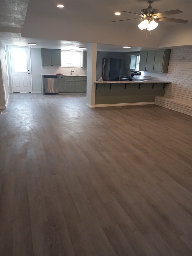 Building Photo - 6357 US-84