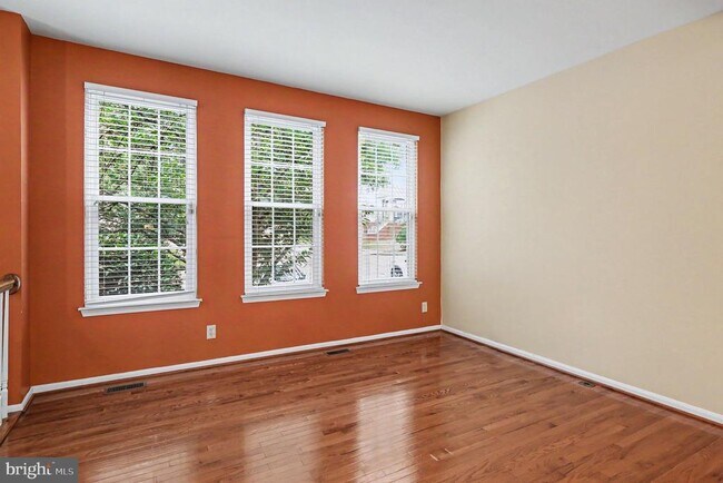 Building Photo - 4872 Ebb Tide Ct