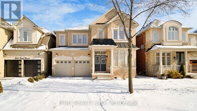 Building Photo - 3248 Larry Cres