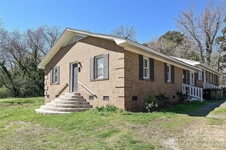 Building Photo - 306 E Hudson St