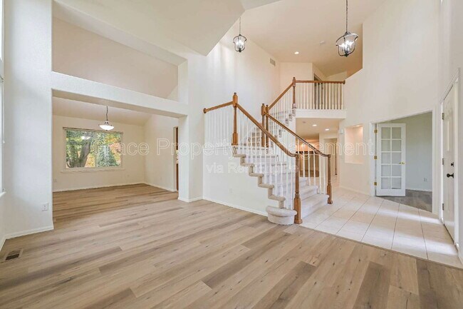 Foto del edificio - 10376 Dunsford Dr