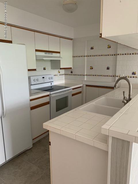 Primary Photo - 1600 Woodland Dr