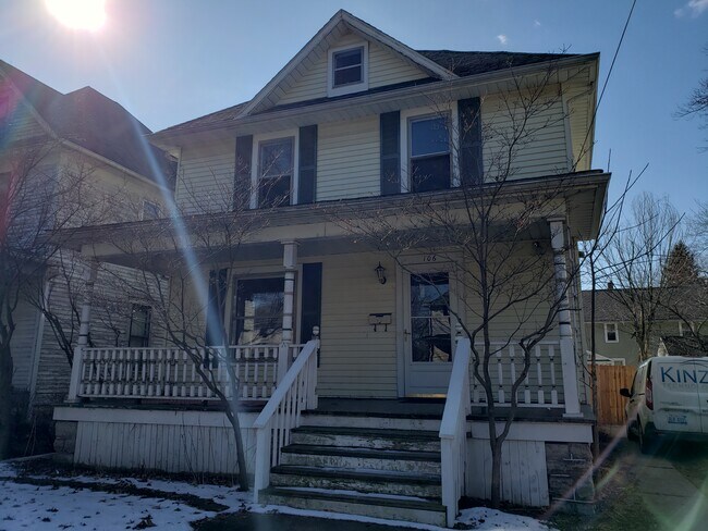 Building Photo - 106 E Lorain St